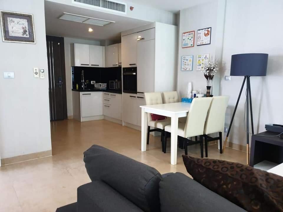 Centara Avenue 2 Bedrooms Pool View Паттая Екстер'єр фото