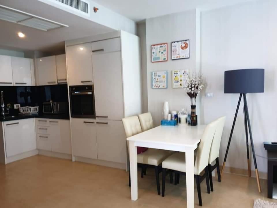 Centara Avenue 2 Bedrooms Pool View Паттая Екстер'єр фото